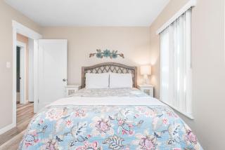 Upgraded 5Br Summer Vacation Home Steps From Sand By Beachview Rentals - Newport Beach - 1