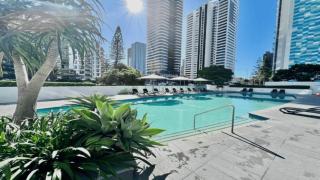 Stylish 1 Bedroom Apartment in Sierra Grand - CoastHM - Gold Coast - 3
