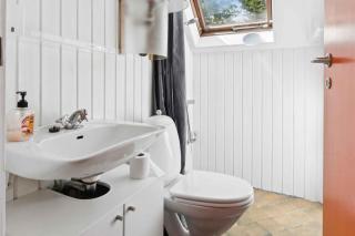 Scenic Cottage Within Walking Distance To Beach - Nakskov - 4