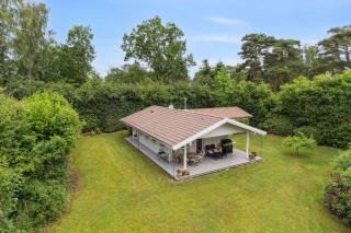Cozy And Well-Appointed Summer House In Hornbæk - Hornbaek - 0
