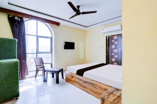 Hotel O Silver Key - Indore - 0