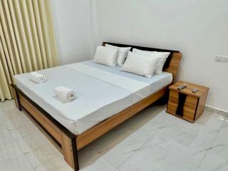 Lake Breeze Villa - Anuradhapura - 1