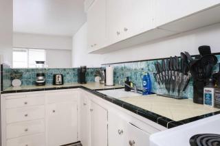 Cozy Studio Apartment in Heart of Downtown - Vancouver - 3