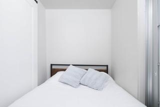 Cozy Studio Apartment in Heart of Downtown - Vancouver - 2