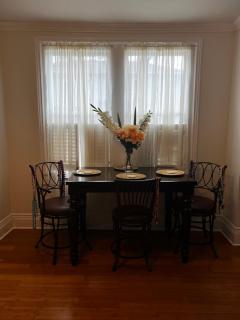 Spacious Napoleon Ave Mardi Gras Apartment - 5