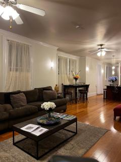 Spacious Napoleon Ave Mardi Gras Apartment - Nova Orleães - 8
