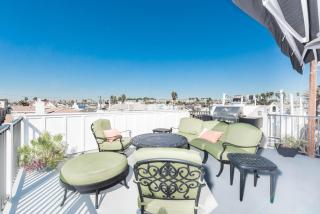 Luxury 4Br Coastal Retreat W- Rooftop Deck Oceanviews By Beachview Rentals - Newport Beach - 6
