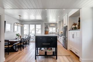 Luxury 4Br Coastal Retreat W- Rooftop Deck Oceanviews By Beachview Rentals - Newport Beach - 5