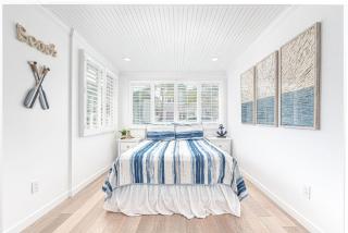 Updated 2Br Vintage Cottage In Central Location Near Beach By Beachview Rentals - Newport Beach - 4