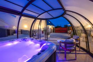 Gîte dans le Cotentin avec jacuzzi professionnel sous un dôme vitré - 2