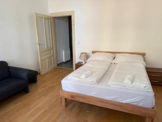 Peaceful 2BR Apartment 15-Min to Ottakring Station - Vienne - 7