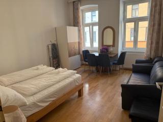 Peaceful 2BR Apartment 15-Min to Ottakring Station - Vienne - 5