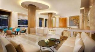 Royal Bay Hotel Makassar - Makassar - 8