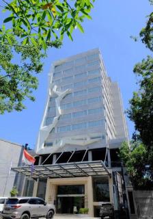 Royal Bay Hotel Makassar - Makassar - 5