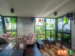 I Hotel - Nakhon Phanom - 8