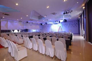 I Hotel - Nakhon Phanom - 4
