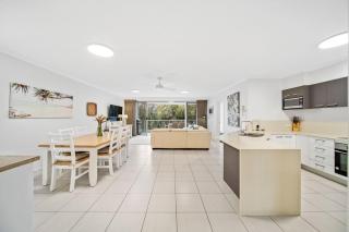 Unit 2 Point Break - Yaroomba - 7