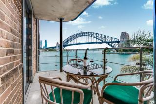 Transcending Views - Sydney - 0