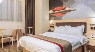 Thank Inn Hotel Anhui Fuyang Funan County Yunhe Dong Road - Funan - 1