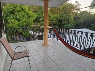 Hotel OHANA - - 9