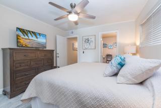 Updated 3Br W- Oceanview Rooftop Deck Steps To Beach By Beachview Rentals - Newport Beach - 2