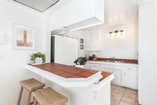 Serene 2Br Oceanfront Cottage W- Patio Stunning Views By Beachview Rentals - Newport Beach - 1