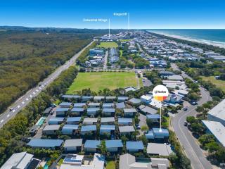Beach Shacks 1 With Complex Pool, Spa and Bbq - Casuarina - 4