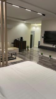 LP121-5 Luxury Studio Apartment in Almasiaf - Riad - 1