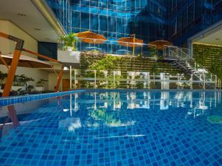 Stay Across NAIA Terminal 3 in Newport City - 0