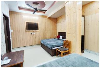 HOTEL M-A-Y-A Near Mall Road - Parking and Free Wifi Facilities - Hotel At Prime Location Spacious Room - Amazing valley views - BEST HOTEL - 7