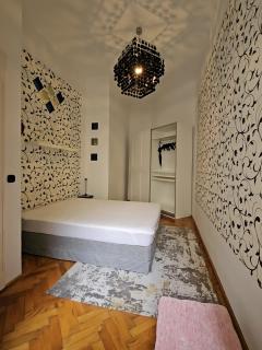Phoenix Apartment - Budapest - 3