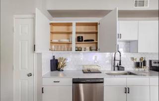 Luxury Apartment in Bricktown Riverwalk - Oklahoma City - 6
