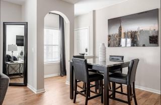 Luxury Apartment in Bricktown Riverwalk - 3