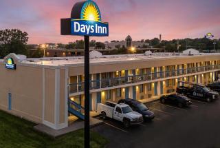 Days Inn by Wyndham Fort Wayne - Fort Wayne - 2