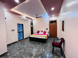 Hotel O Awadh Kunj Palace - Ayodhya - 4