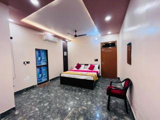 Hotel O Awadh Kunj Palace - Ayodhya - 3