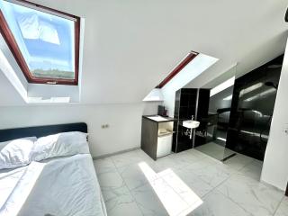 HONOR - Perfect for 2 - Linz - 5