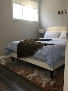 Almost Heaven - Cozy 2BDRM guest Suite near Spruce Meadows SW Calgary - Calgary - 3