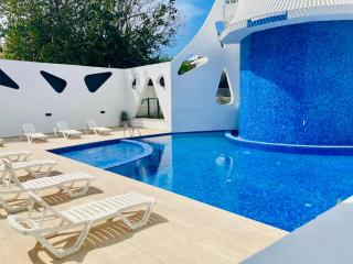 Classy Escape Girne Central,High Speed WiFi Sea Views - Kyrenia - 1
