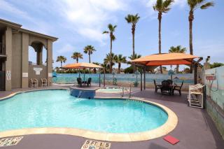 Ramada by Wyndham & Suites South Padre Island - South Padre Island - 8
