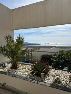 Appartement de type T2 au calme vue mer - Bandol - 6