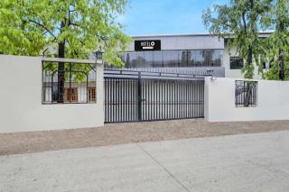 Collection O Pardi Near Kalamna Market - 4