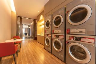 Yicheng Hotel, Jianghan Road Pedestrian Street, Wuhan River Beach - Wuhan - 8