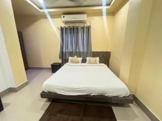 Royal Park Inn Residency 5 km from Assam State Zoo - Guwahati - 9