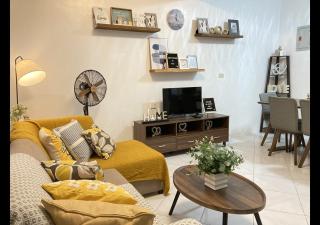 Bahay-Kapehan sa Villa - Tambo - 8