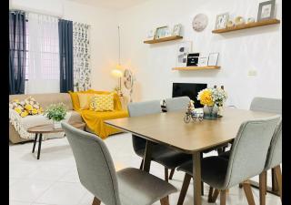 Bahay-Kapehan sa Villa - Tambo - 0
