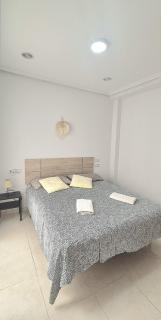 Apartment with queensize bed, Wifi, AC, 5 min walk to the beach - Torrevieja - 9