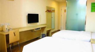 7 Days Inn Zhangye Gaotai County Central Square - Gaotai - 3