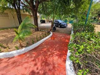 Garden Villa, Tranquil 2BR Retreat, Pool & Garden, Mahabalipuram - Mahabalipuram - 1