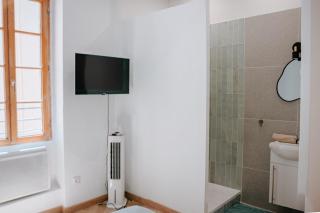 T4 Between station and Vieux-Port - 7